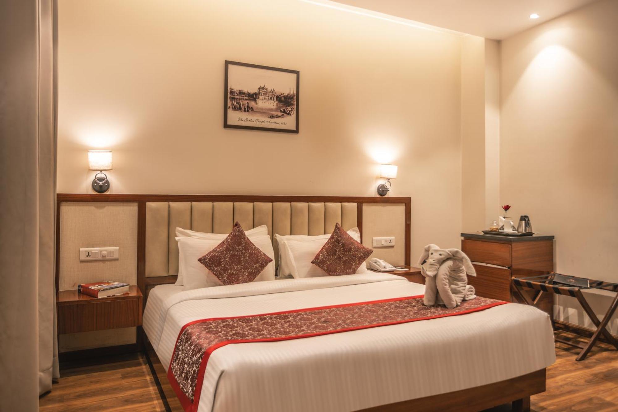 Amritara Sadka Amritsar Hotel Ngoại thất bức ảnh